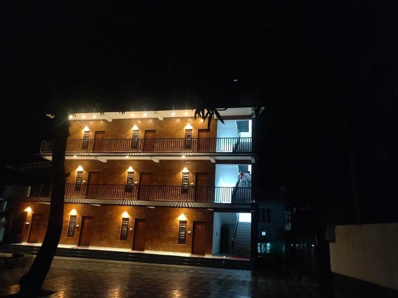 Dolphin Enclave Service Studio Apartments Kalpetta Exterior photo
